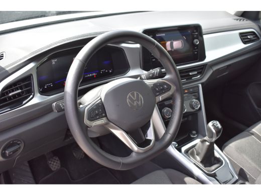 Volkswagen T-Roc 1.0 116PK TSI Life Edition | ACC | Apple Carplay & Android Auto | PDC V+A | VERLENGDE GARANTIE! ActivLease financial lease