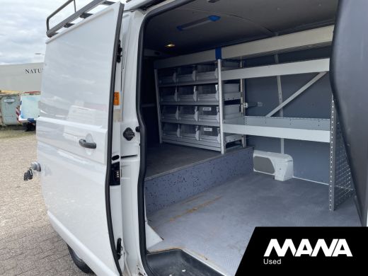 Volkswagen Transporter 2.0 TDI L2H1 102PK Carplay Trekhaak Imperiaal Cruise control ActivLease financial lease