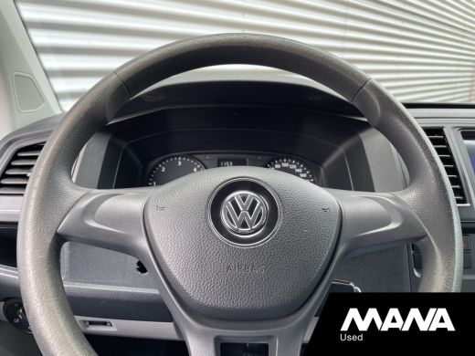 Volkswagen Transporter 2.0 TDI L2H1 102PK Carplay Trekhaak Imperiaal Cruise control ActivLease financial lease