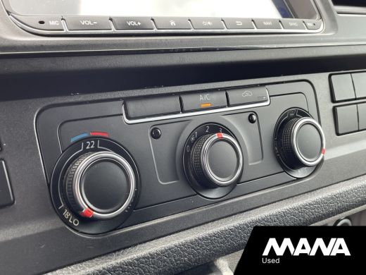 Volkswagen Transporter 2.0 TDI L2H1 102PK Carplay Trekhaak Imperiaal Cruise control ActivLease financial lease