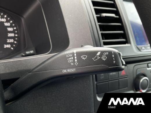 Volkswagen Transporter 2.0 TDI L2H1 102PK Carplay Trekhaak Imperiaal Cruise control ActivLease financial lease