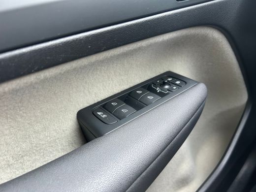 Volvo  XC40 1.5 T4 Plug-in hybrid Plus Dark | Harman/Kardon | Camera | Memory | Cruise Control | Stoel & stuu... ActivLease financial lease