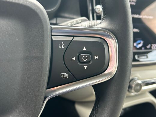 Volvo  XC40 1.5 T4 Plug-in hybrid Plus Dark | Harman/Kardon | Camera | Memory | Cruise Control | Stoel & stuu... ActivLease financial lease