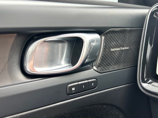 Volvo  XC40 1.5 T4 Plug-in hybrid Ultimate Dark | Pano | Memory | Harman/Kardon | Pilot Assist | Stoel & stuu... ActivLease financial lease