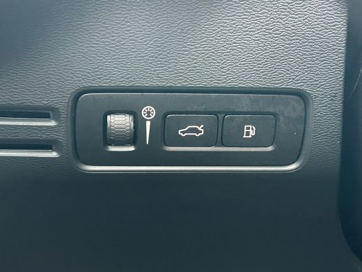 Volvo  XC40 1.5 T4 Plug-in hybrid Ultimate Dark | Pano | Memory | Harman/Kardon | Pilot Assist | Stoel & stuu... ActivLease financial lease