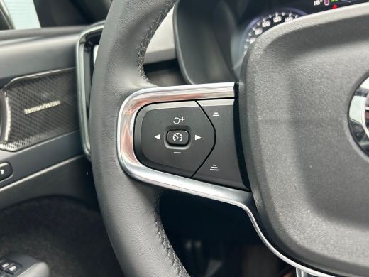 Volvo  XC40 1.5 T4 Plug-in hybrid Ultimate Dark | Pano | Memory | Harman/Kardon | Pilot Assist | Stoel & stuu... ActivLease financial lease