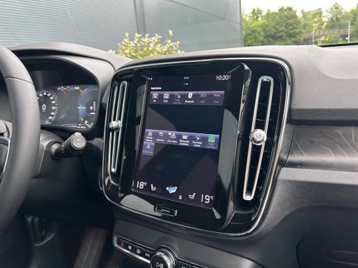 Volvo  XC40 1.5 T4 Plug-in hybrid Ultimate Dark | Pano | Memory | Harman/Kardon | Pilot Assist | Stoel & stuu... ActivLease financial lease