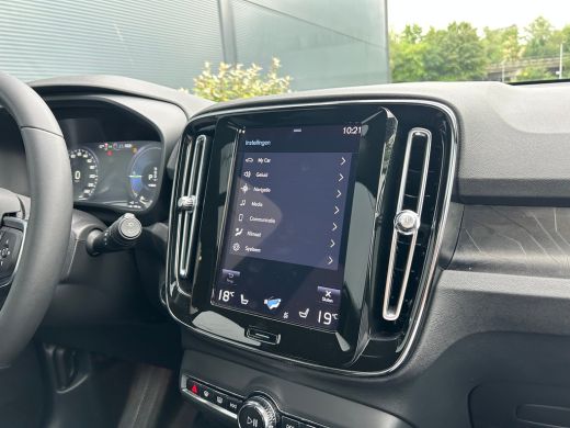 Volvo  XC40 1.5 T4 Plug-in hybrid Ultimate Dark | Pano | Memory | Harman/Kardon | Pilot Assist | Stoel & stuu... ActivLease financial lease