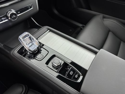 Volvo  XC90 T8 Recharge Ultra Dark Excecutive | 22" | Gelaagd & Getint Glas | Alumium Inleg | Zwarte hemel | ... ActivLease financial lease