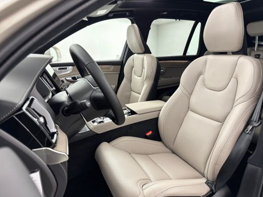 Volvo  XC90 T8 Recharge Ultra Bright Excecutive | 22" | Gelaagd & Getint Glas | Luchtvering | Geventileerd Na... ActivLease financial lease