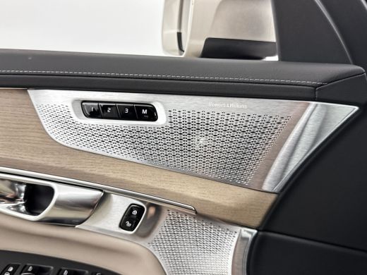 Volvo  XC90 T8 Recharge Ultra Bright Excecutive | 22" | Gelaagd & Getint Glas | Luchtvering | Geventileerd Na... ActivLease financial lease