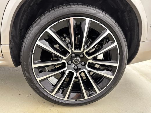 Volvo  XC90 T8 Recharge Ultra Bright Excecutive | 22" | Gelaagd & Getint Glas | Luchtvering | Geventileerd Na... ActivLease financial lease