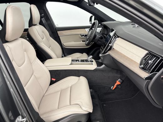 Volvo  XC90 T8 Recharge Ultra Dark Excecutive Edition | 22" | Gelaagd & Getint Glas | Geintegreerd kinderzitj... ActivLease financial lease