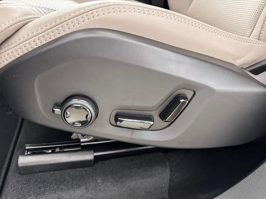 Volvo  XC90 T8 Recharge Ultra Dark Excecutive Edition | 22" | Gelaagd & Getint Glas | Geintegreerd kinderzitj... ActivLease financial lease