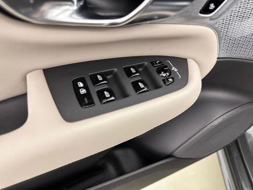 Volvo  XC90 T8 Recharge Ultra Dark Excecutive Edition | 22" | Gelaagd & Getint Glas | Geintegreerd kinderzitj... ActivLease financial lease