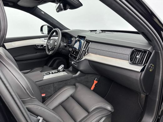 Volvo  XC90 T8 Ultra Black Edition Executive | 22" | Gelaagd & Getint Glas | Geintegreerd kinderzitje | Lucht... ActivLease financial lease