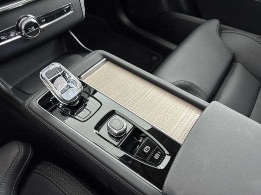Volvo  XC90 T8 Ultra Bright | 21" | Luchtvering | Trekhaak | Panoramadak | Harman Kardon | 360 Camera | Elekt... ActivLease financial lease