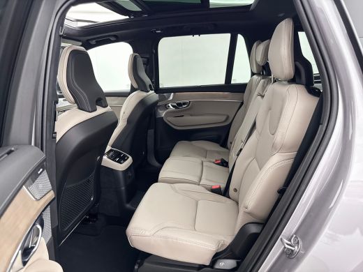 Volvo  XC90 T8 Ultra Dark Executive Edition | 22" | Gelaagd & Getint Glas | Geintegreerd kinderzitje | Luchtv... ActivLease financial lease