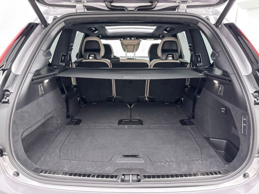 Volvo  XC90 T8 Ultra Dark Executive Edition | 22" | Gelaagd & Getint Glas | Geintegreerd kinderzitje | Luchtv... ActivLease financial lease