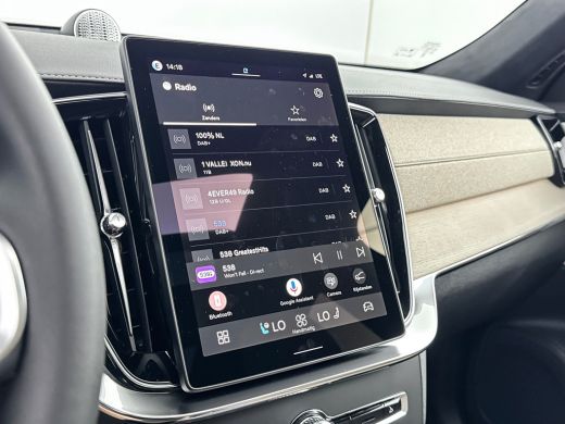 Volvo  XC90 T8 Ultra Dark Executive Edition | 22" | Gelaagd & Getint Glas | Geintegreerd kinderzitje | Luchtv... ActivLease financial lease