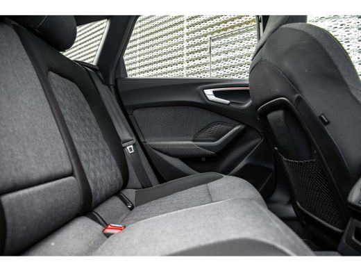 Audi A5 Avant 2.0 e-hybrid quattro S edition | Panoramadak | Camera ActivLease financial lease