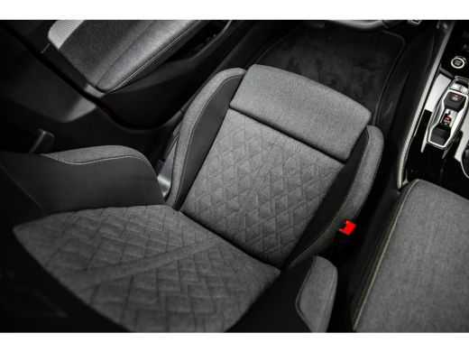 Audi A5 Avant 2.0 e-hybrid quattro S edition | Panoramadak | Camera ActivLease financial lease