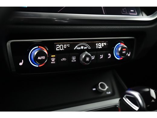 Audi Q3 45 245PK S-Tronic TFSI e | PDC V+A | App connect | Lederen stoelen zwart | Stoelverwarming voor ActivLease financial lease