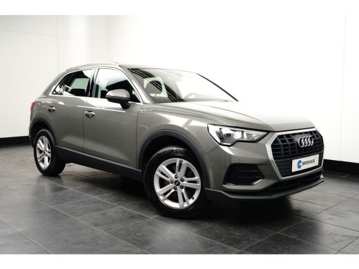 Audi Q3 45 245PK S-Tronic TFSI e | PDC V+A | App connect | Lederen stoelen zwart | Stoelverwarming voor ActivLease financial lease