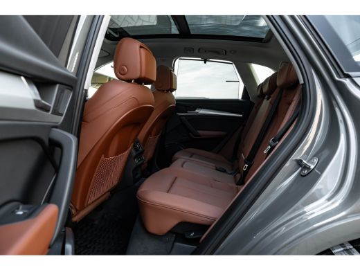 Audi Q5 55 TFSI e S edition Competition 367PK | Panorama Dak | Ledere Bekleding | Head-Up Display | 360 C... ActivLease financial lease
