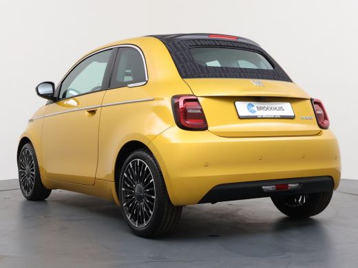 Fiat 500 1.0 Hybrid La Prima | Achteruitrijcamera | Airco (automatisch) | Apple Carplay/Android Auto|telef... ActivLease financial lease