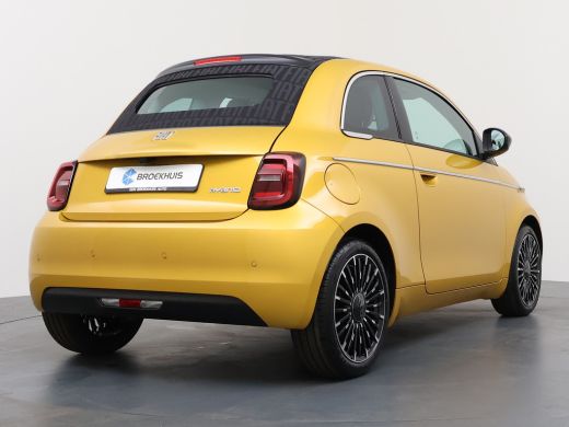 Fiat 500 1.0 Hybrid La Prima | Achteruitrijcamera | Airco (automatisch) | Apple Carplay/Android Auto|telef... ActivLease financial lease
