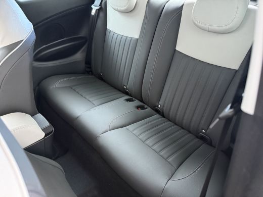 Fiat 500 1.0 Hybrid La Prima | Achteruitrijcamera | Airco (automatisch) | Apple Carplay/Android Auto|telef... ActivLease financial lease