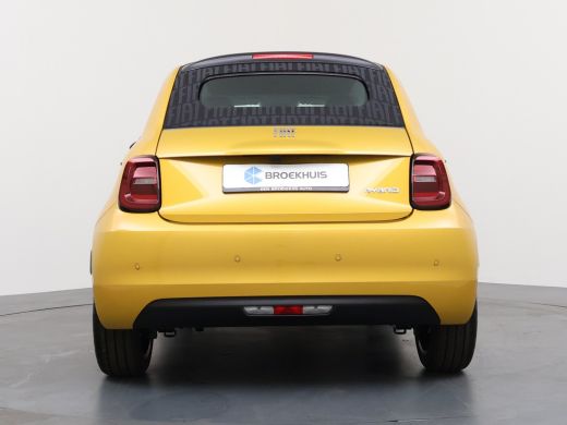 Fiat 500 1.0 Hybrid La Prima | Achteruitrijcamera | Airco (automatisch) | Apple Carplay/Android Auto|telef... ActivLease financial lease