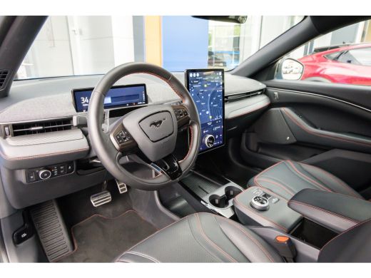 Ford Mustang Mach-E Mach-E Extended RWD 98 kWh | B&O audio | Cruise adaptief | 360 camera | Leder | Apple Carplay/And... ActivLease financial lease