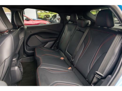 Ford Mustang Mach-E Mach-E Extended RWD 98 kWh | B&O audio | Cruise adaptief | 360 camera | Leder | Apple Carplay/And... ActivLease financial lease