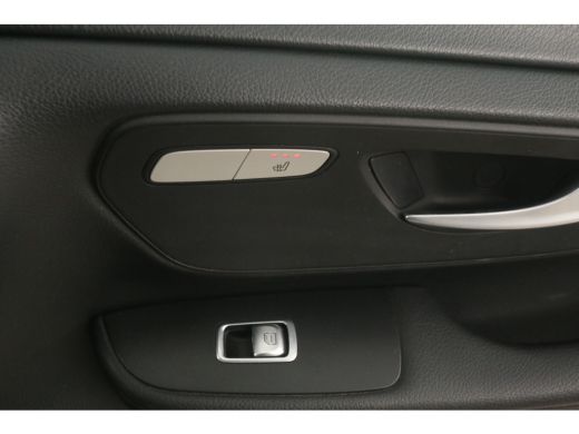 Mercedes-Benz V-Klasse 220d 4-MATIC Lang 164PK | Aut. | Dubbele Cabine | Clima | Cruise | Camera | Navi | Trekhaak | 2xS... ActivLease financial lease