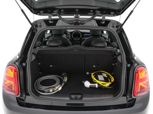 Mini Electric Yours 33 kWh [ 3-Fase-11kW ] {SoH-97%} (INCL-BTW) Aut. *HEATPUMP | PANO | LEATHER | DIGI-COCKPIT ... ActivLease financial lease