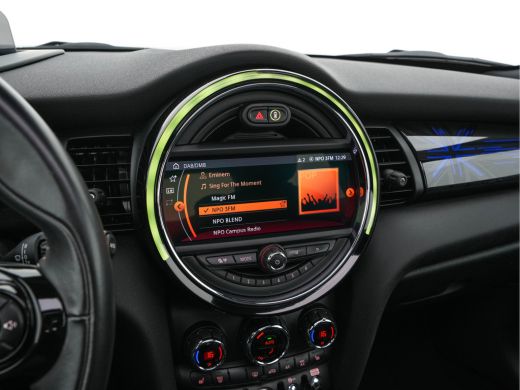 Mini Electric Yours 33 kWh [ 3-Fase-11kW ] {SoH-97%} (INCL-BTW) Aut. *HEATPUMP | PANO | LEATHER | DIGI-COCKPIT ... ActivLease financial lease