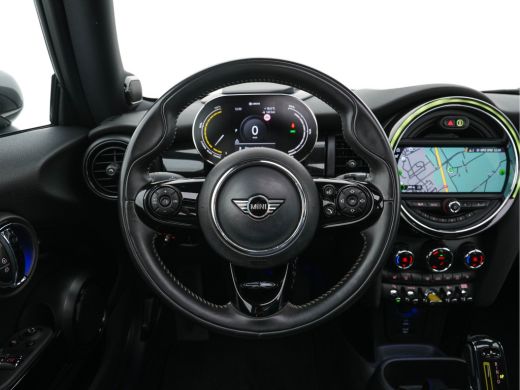 Mini Electric Yours 33 kWh [ 3-Fase-11kW ] {SoH-97%} (INCL-BTW) Aut. *HEATPUMP | PANO | LEATHER | DIGI-COCKPIT ... ActivLease financial lease