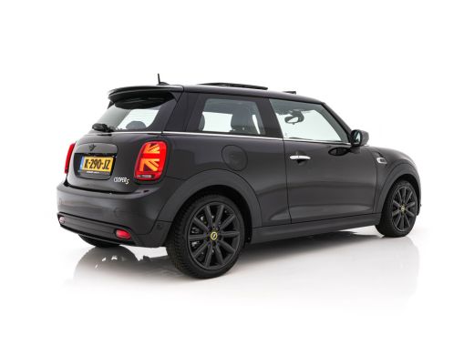 Mini Electric Yours 33 kWh [ 3-Fase-11kW ] {SoH-97%} (INCL-BTW) Aut. *HEATPUMP | PANO | LEATHER | DIGI-COCKPIT ... ActivLease financial lease