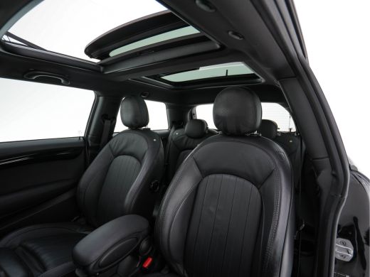 Mini Electric Yours 33 kWh [ 3-Fase-11kW ] {SoH-97%} (INCL-BTW) Aut. *HEATPUMP | PANO | LEATHER | DIGI-COCKPIT ... ActivLease financial lease