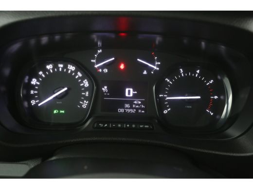 Peugeot Expert BlueHDI L2H1 | Airco | Cruise | Carplay | Trekhaak | Navigatie | Parkeersens. ActivLease financial lease