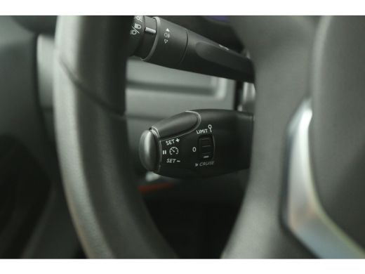 Peugeot Expert BlueHDI L2H1 | Airco | Cruise | Carplay | Trekhaak | Navigatie | Parkeersens. ActivLease financial lease
