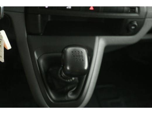 Peugeot Expert BlueHDI L2H1 | Airco | Cruise | Carplay | Trekhaak | Navigatie | Parkeersens. ActivLease financial lease