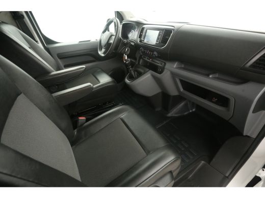 Peugeot Expert BlueHDI L2H1 | Airco | Cruise | Carplay | Trekhaak | Navigatie | Parkeersens. ActivLease financial lease