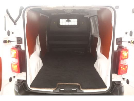 Peugeot Expert BlueHDI L2H1 | Airco | Cruise | Carplay | Trekhaak | Navigatie | Parkeersens. ActivLease financial lease