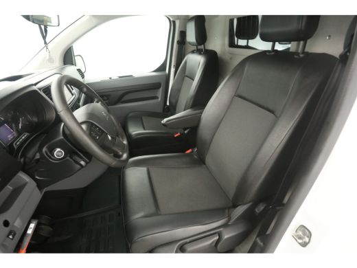 Peugeot Expert BlueHDI L2H1 | Airco | Cruise | Carplay | Trekhaak | Navigatie | Parkeersens. ActivLease financial lease