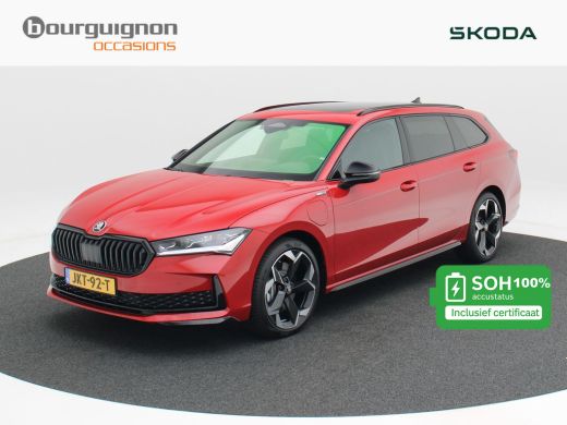 Skoda Superb Combi 1.5 TSi 204 Pk PHEV Sportline Business | Panoramadak | Trekhaak | Head-Up | 19 Inch | Stoel...