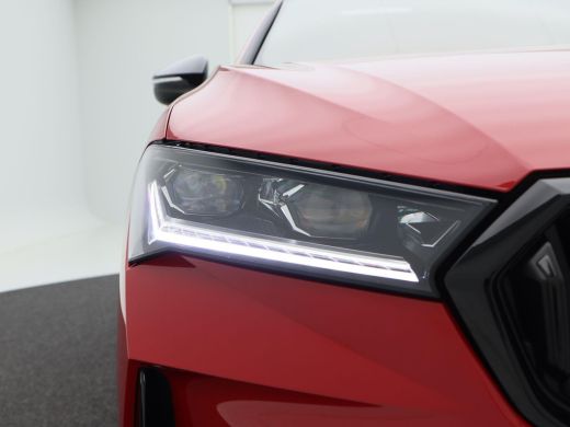 Skoda Superb Combi 1.5 TSi 204 Pk PHEV Sportline Business | Panoramadak | Trekhaak | Head-Up | 19 Inch | Stoel... ActivLease financial lease