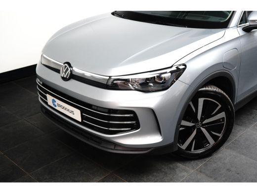 Volkswagen Tiguan 1.5 TSI eHybrid 150 kW Elegance | Panoramadak | Camera | Apple Carplay | ActivLease financial lease